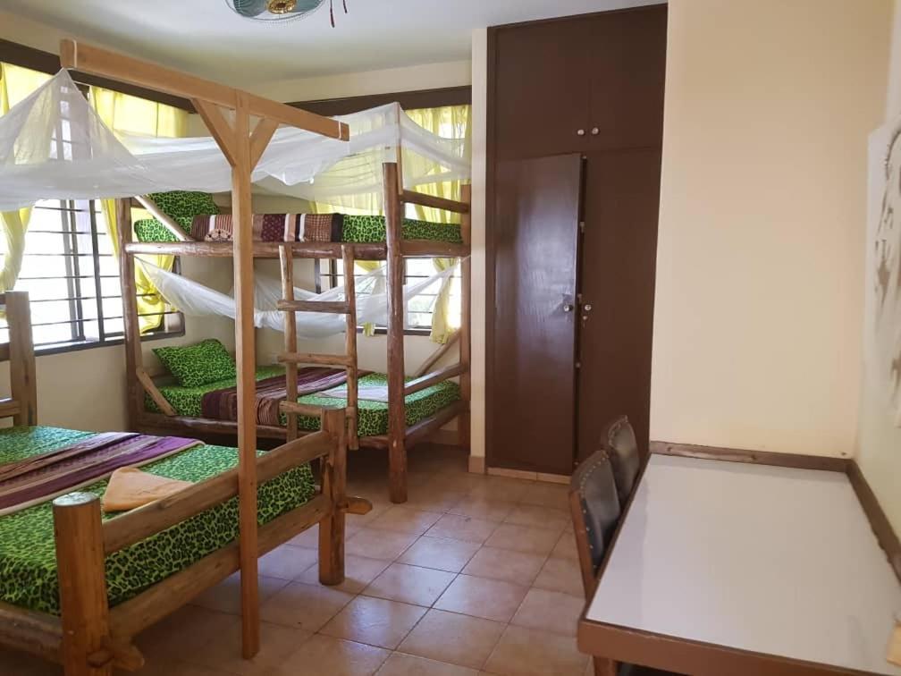 Climbers Home Moshi Esterno foto